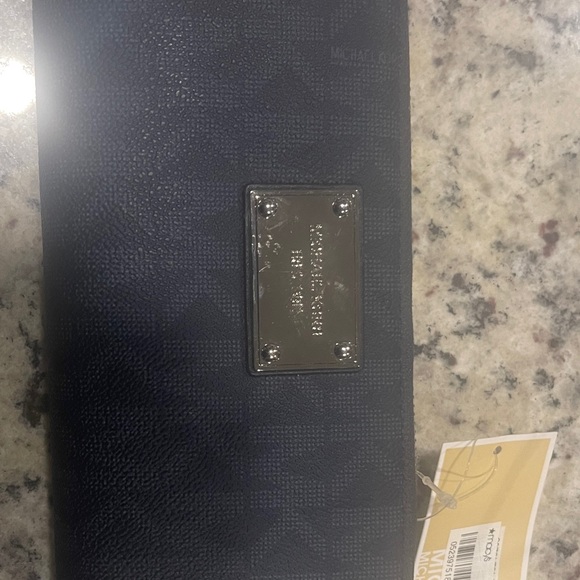 Designer wallet - Picture 4 of 4